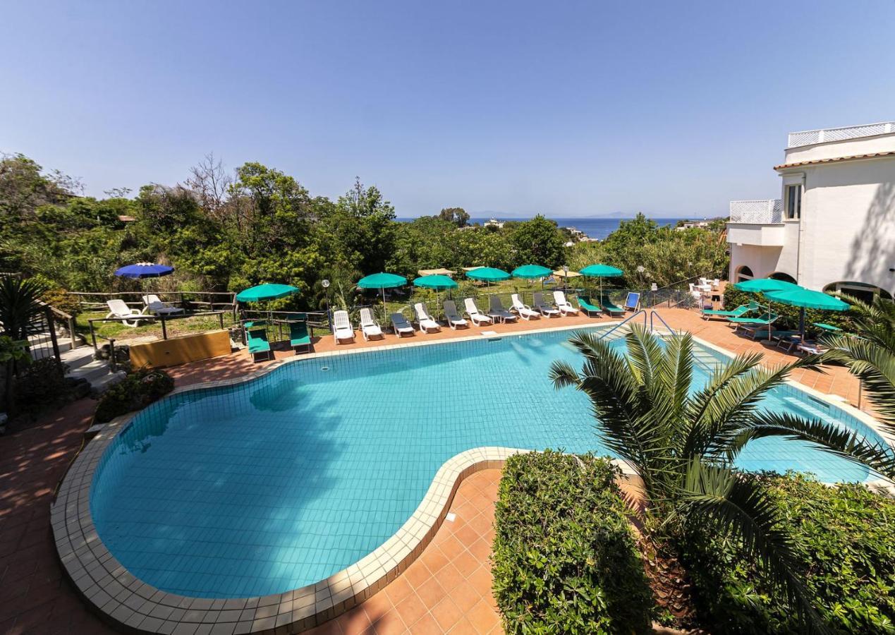 Bristol Hotel Lacco Ameno  Екстер'єр фото