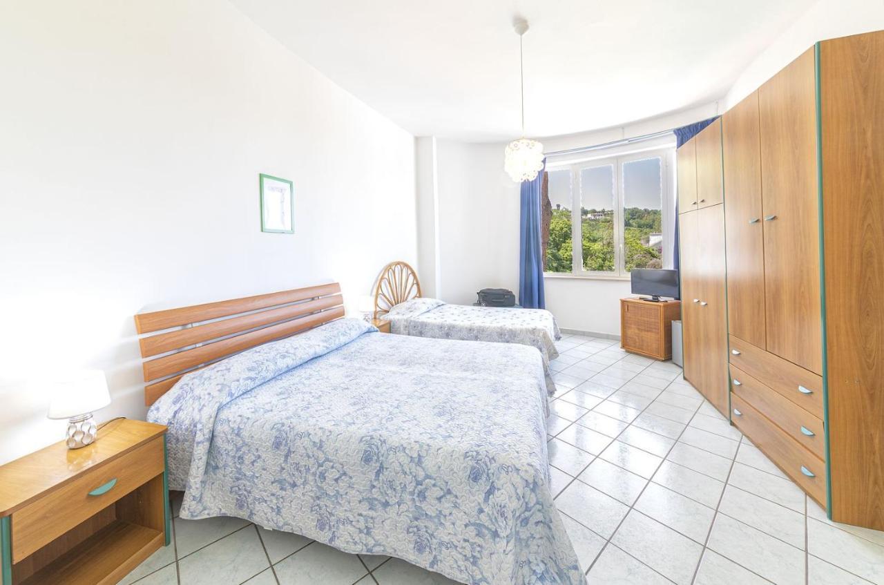 Bristol Hotel Lacco Ameno  Екстер'єр фото