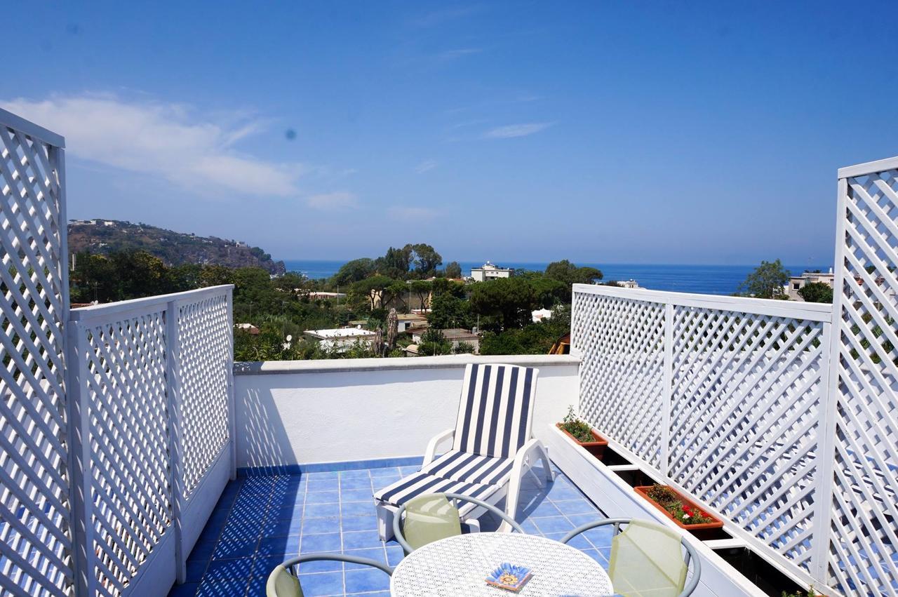 Bristol Hotel Lacco Ameno  Екстер'єр фото