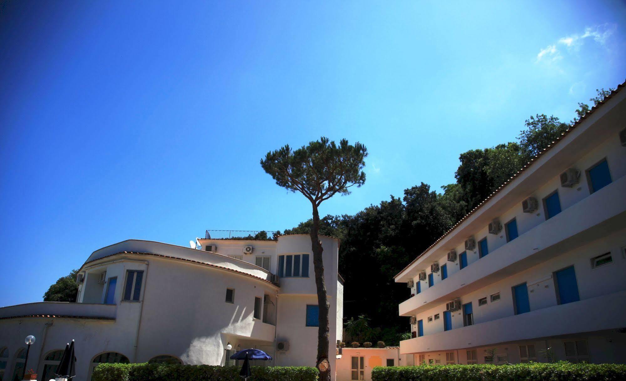 Bristol Hotel Lacco Ameno  Екстер'єр фото