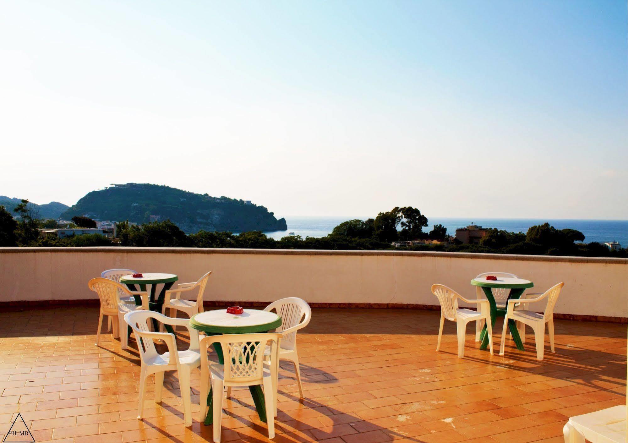 Bristol Hotel Lacco Ameno  Екстер'єр фото
